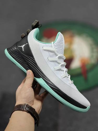 air jordan ultra fly 2 巴特勒 男子低帮缓震实战篮球鞋ah8110