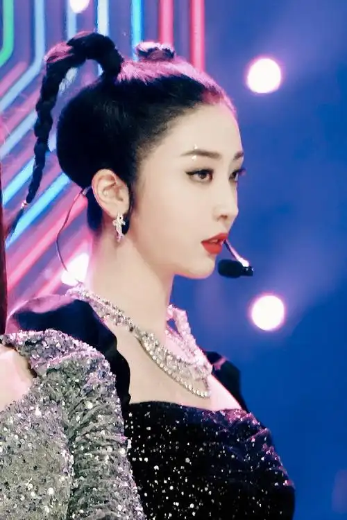 青春有你2 赵小棠##黑人牙膏密泡小苏打耀青春有你赵小棠闪耀冒