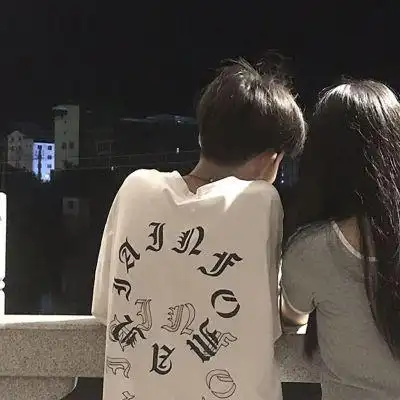 亲密真人双人情侣头像图片