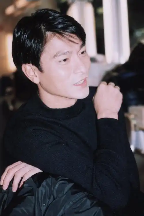 粉的偶像又有演技又有颜值 羡慕了#刘德华 我可以当你们爸爸