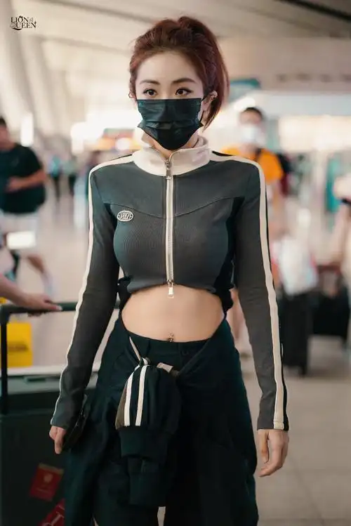 36343737今天居然有腹肌看06@喻言_yuyan@超级宇宙二踢脚