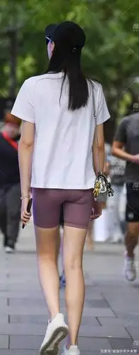 紧致而修长的大腿才是女孩的资本!大长腿的魅力,你懂的