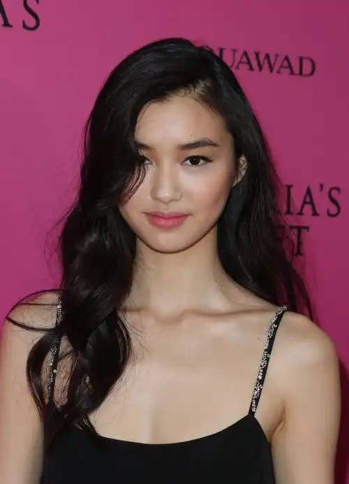 events#estelle chen - victorias secret. 来自stylecx - 微博