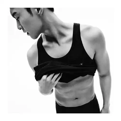 张艺兴calvin klein宣传图释出,释放真我不设限|calvin klein|腹肌