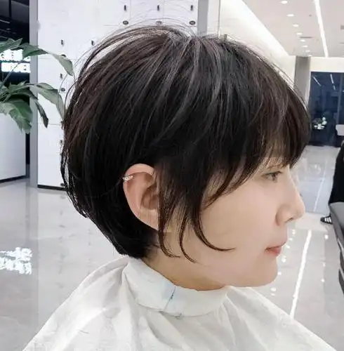 "纹理短烫发"30款_短发