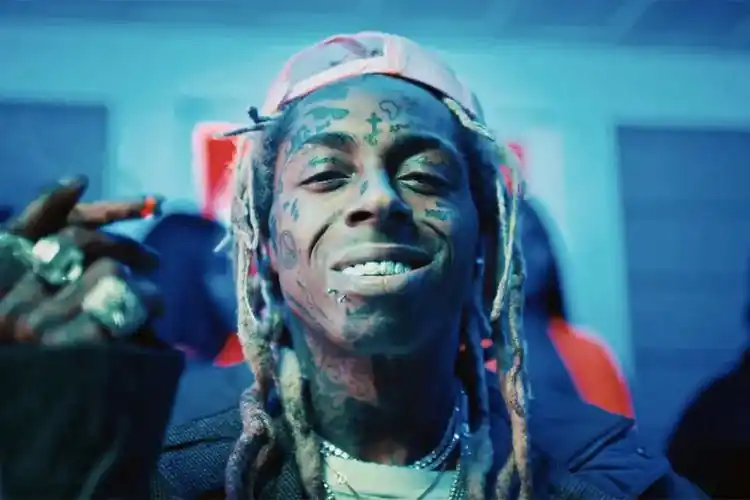 嘻哈历史上的今天,一个传奇的诞生