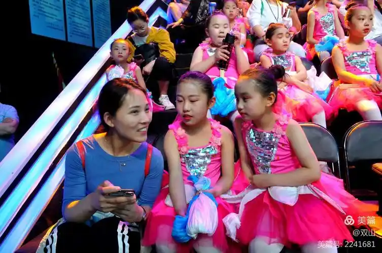 小白鹭舞蹈学校央视录制六一儿童节节目(花絮)纪实. 20190522/23