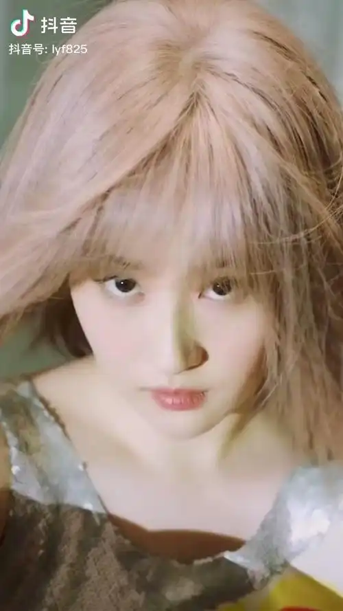 刘亦菲短发这该死的魅力