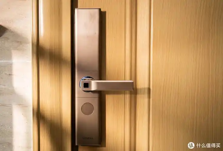 家电白 黑 篇十一:西门子指纹锁,你想知道的都告诉你