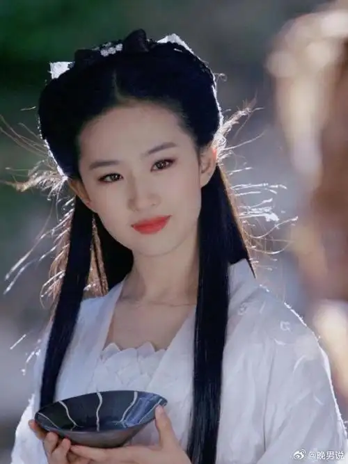 为什么刘亦菲从不接清宫戏