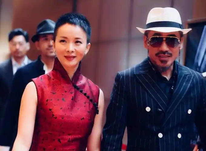 模范女婿师小红:为爱息影,为爱丁克,又因爱52岁得一子_谢兰_父母_因为