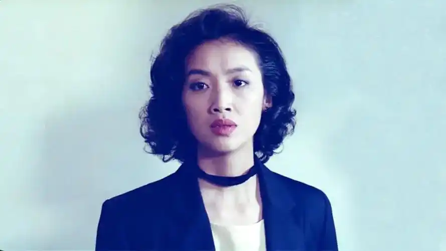 揭开了上流社会不堪的一面,7年了,它依旧是一座难以逾越的高山