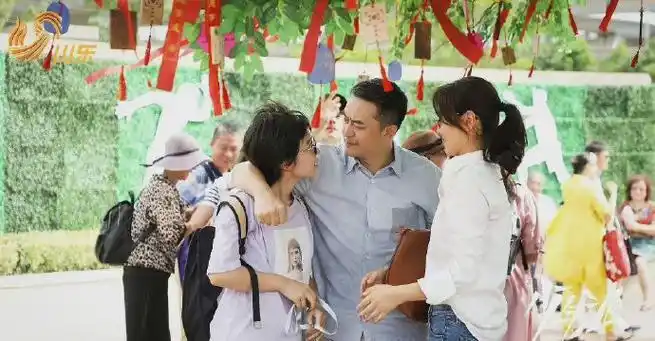 派2开机#电视剧少年派2超话今日在海口开机,张嘉译超话出席开机仪式