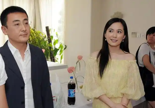 俞飞鸿:我虽然没结婚,但是有固定伴侣,爱情又不是必需品|演员|杨玏