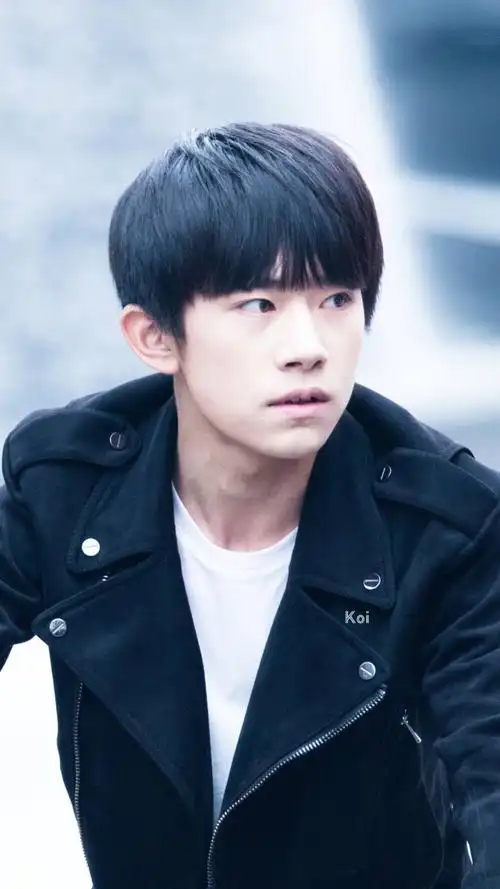 tfboys易烊千玺160328超少年密码高清crlogo