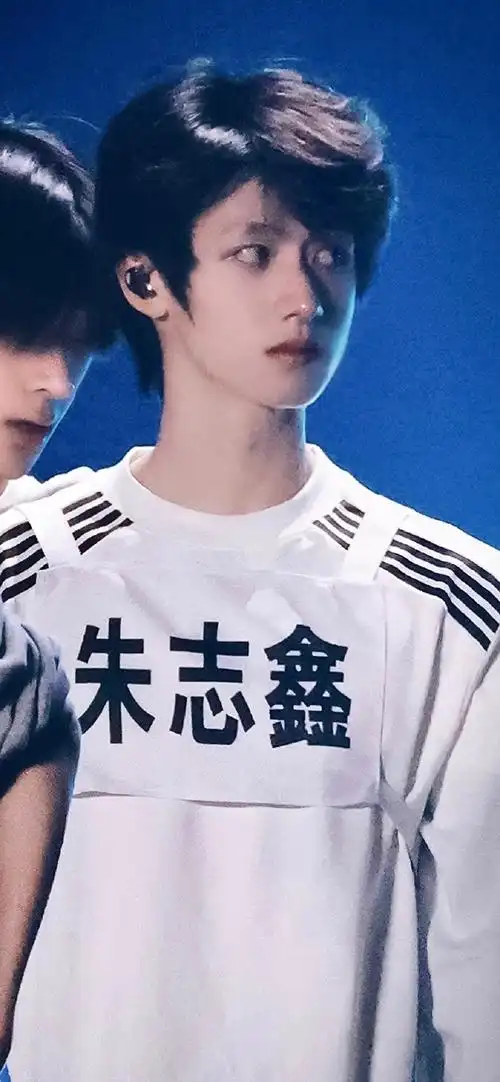 期待宙草朱志鑫再创神图!炸翻全场!@tf家族-朱志鑫