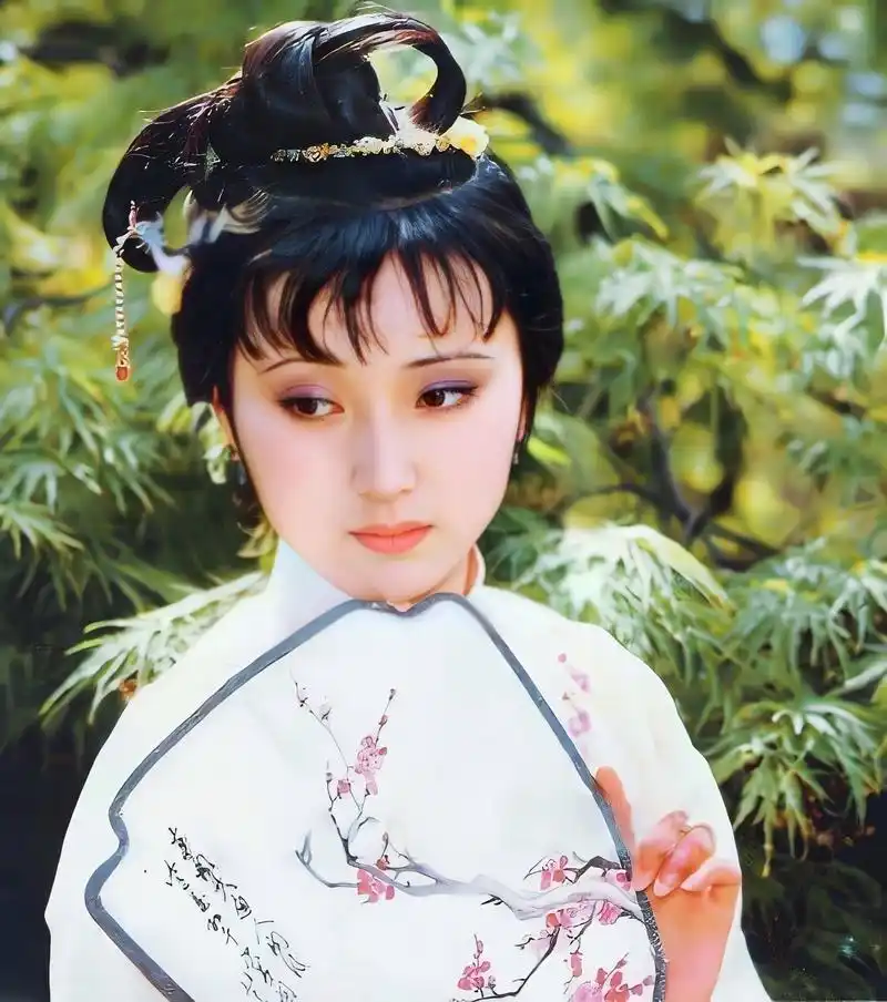 有没有87版林黛玉的高清壁纸可以分享