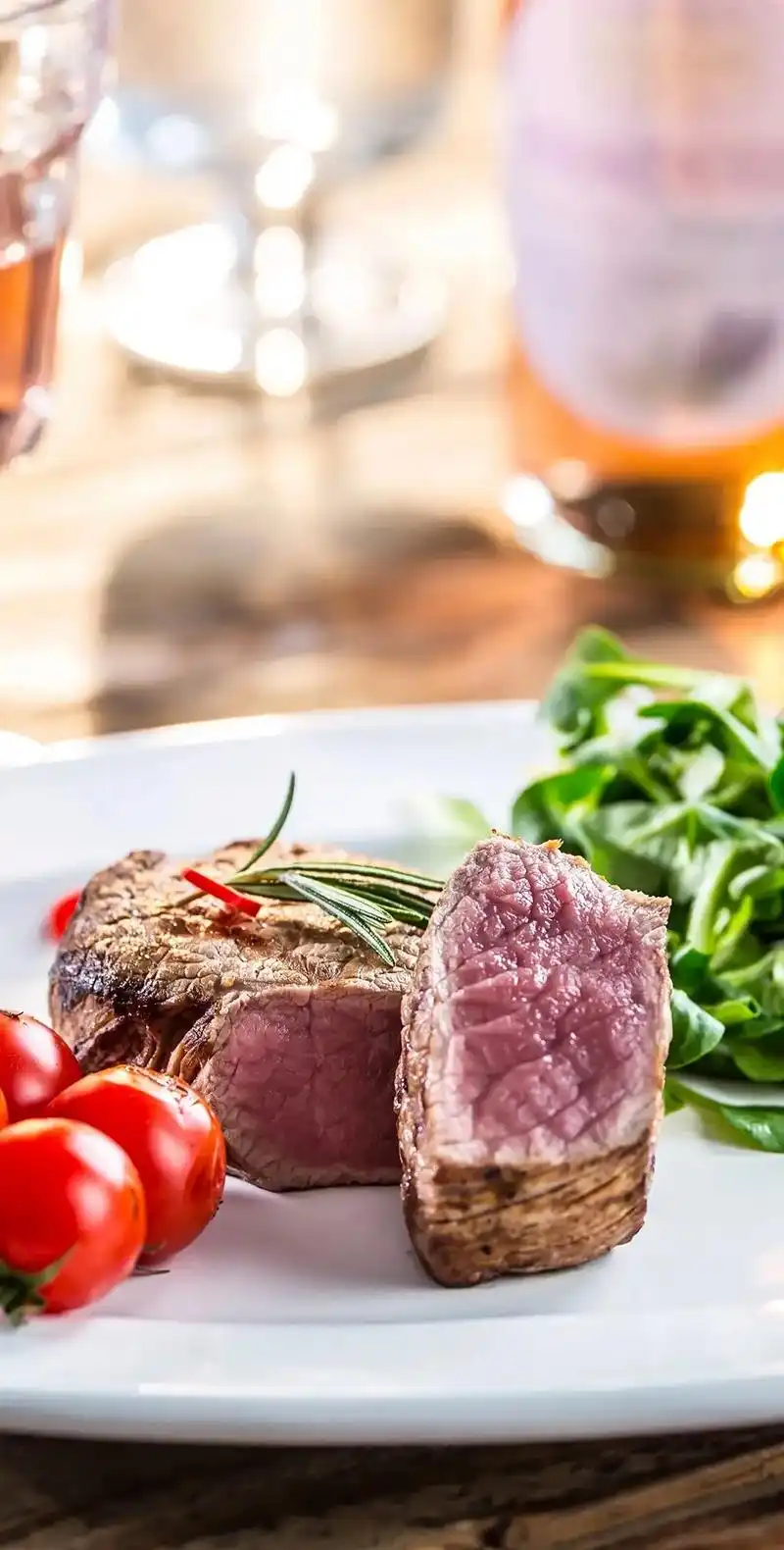 西餐经典西冷牛排.#关于西冷牛排 有一个传说,据传在距今40 - 抖音
