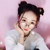 头像女孩子可爱丸子头图片_微信头像图片大全