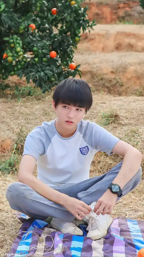 王俊凯我们的少年时代邬童23岁生日快乐