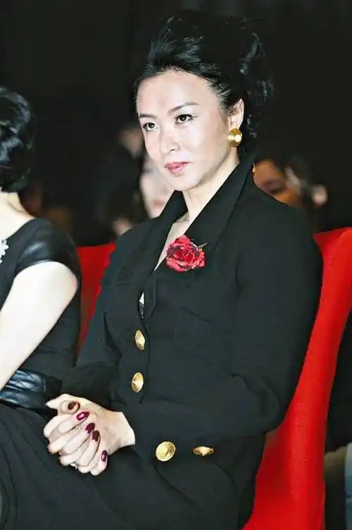 金星从男性到女性,重塑婚姻与幸福_舞蹈_经历_社会