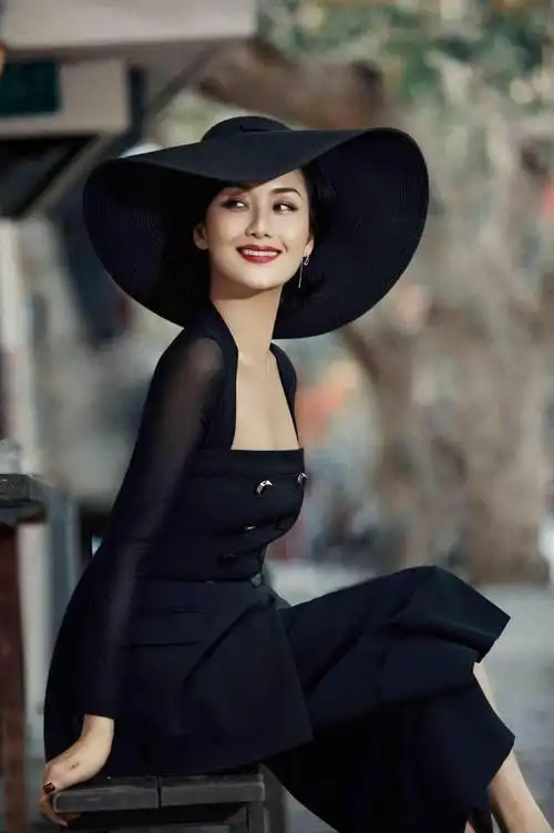 回顾妈妈专业户生得一张养尊处优脸自带贵气演不来恶人