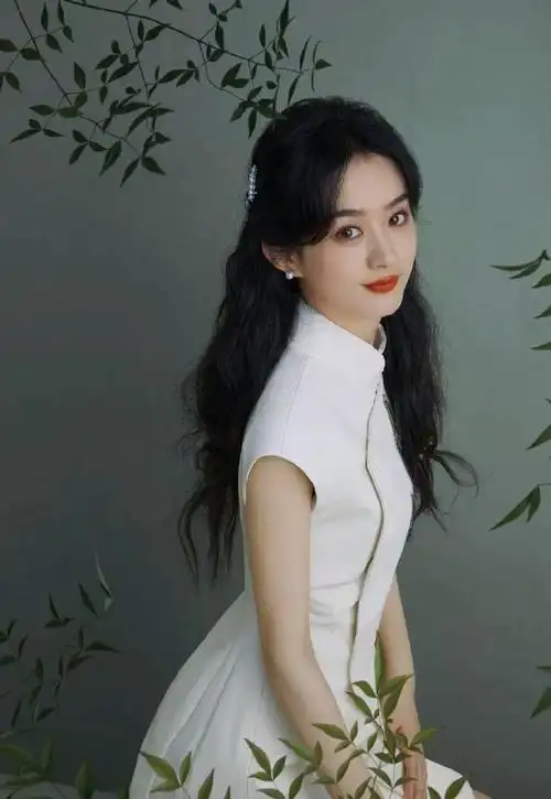 杨幂带火的新中式穿搭 妆容也别落下插图16