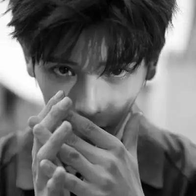 真人男头黑白高级感120张_男生头像_头像屋