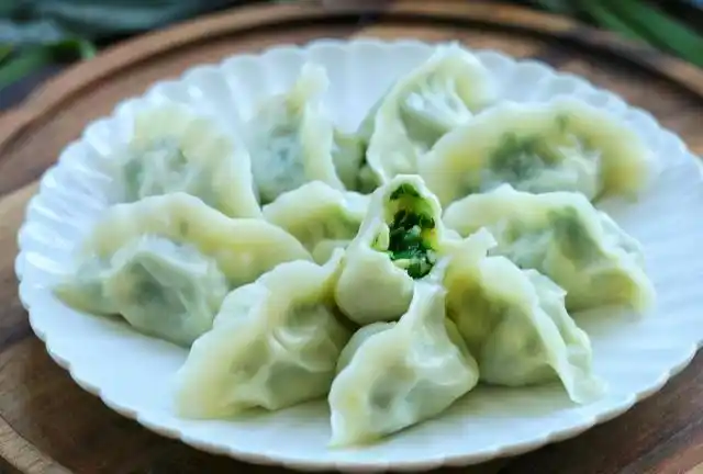 1,韭菜三鲜水饺.