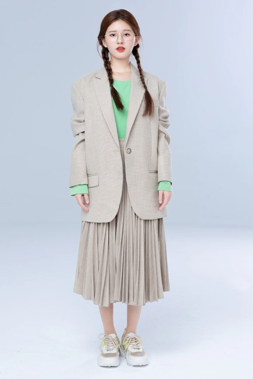 赵露思80斤被嘲胖,吃了脸圆的亏?get这3点,圆脸妹纸照样能逆袭 - wang