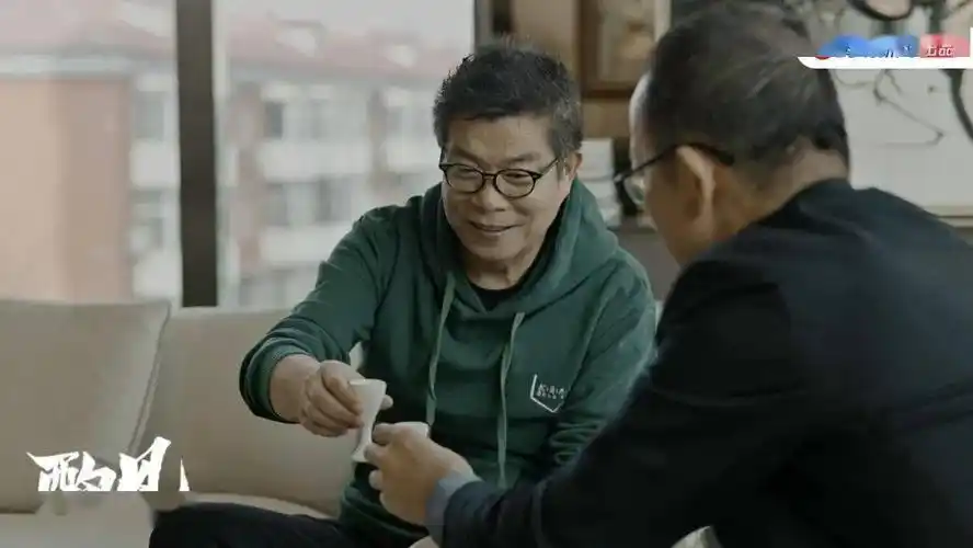 锁定内容的稀缺性,《酌见》完成了访谈类节目的创新性探索