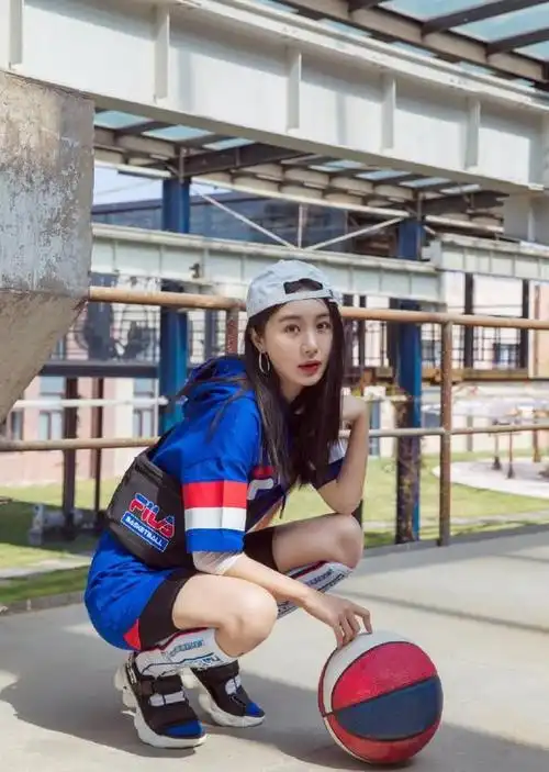 李菲儿短裤怎么搭(李菲儿气质真不错)(3)