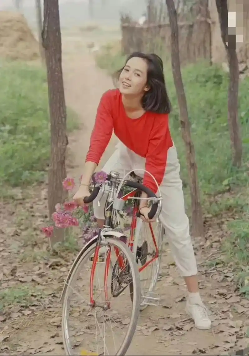 年轻时候的蒋雯丽,清秀耐看