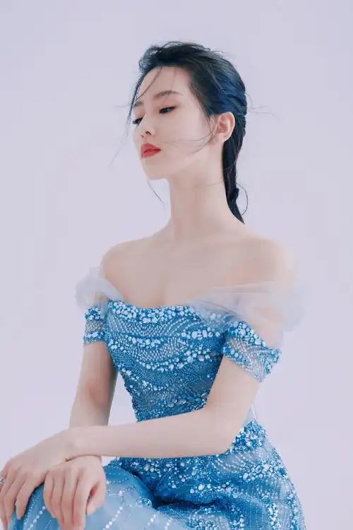 有没有哪些惊艳到你的女明星的照片? - 知乎