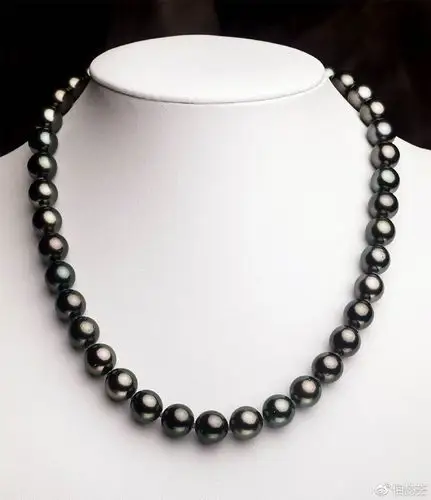 (黑珍珠项链收藏品 网图)