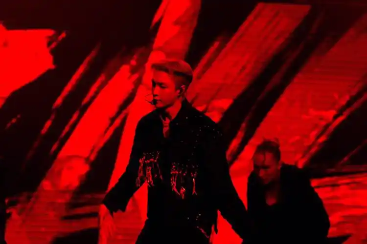 张艺兴壁纸  #张艺兴大航海