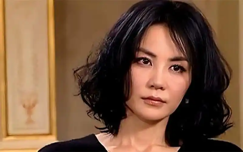 王菲被问:你这辈子最爱的男人是哪一个?