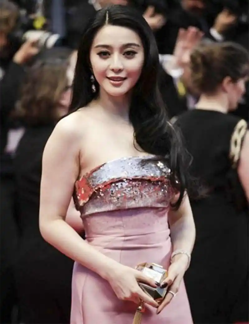 "红毯女王"范冰冰的真实身材是怎样?看完高清大图你就知道!