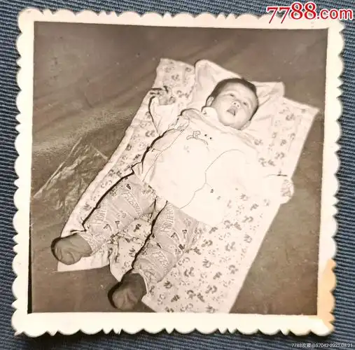 七十年代老照片儿童留影