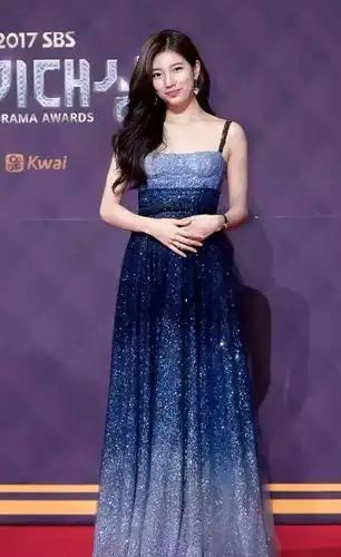 dior2017秋冬经典星空礼服,angelababy的最爱?闪耀如银河!