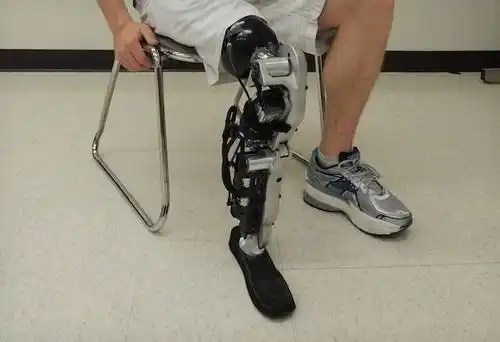 是截肢患者恢复正常生活的重要依托,智能假肢是仿造人的肢体功能进