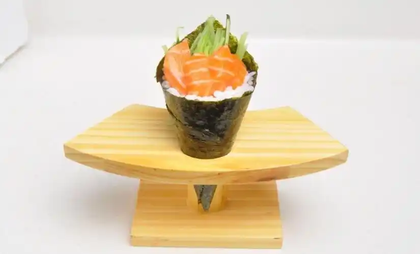 三文鱼手卷一一11元1个