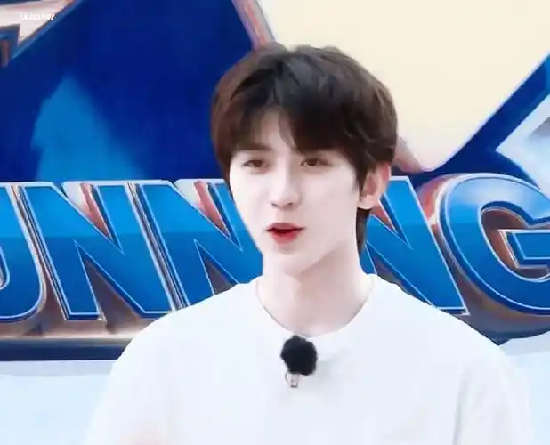 盘点蔡小葵的呆萌瞬间,这样的蔡徐坤你爱了吗?