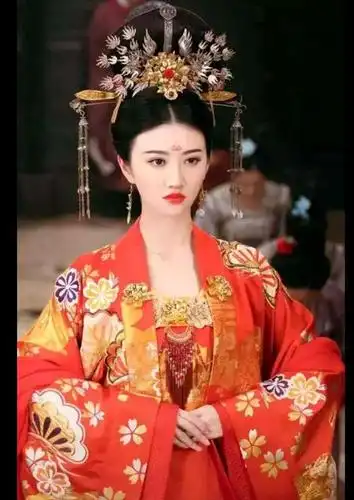 这些影视剧头戴流苏的古装美女哪张图片惊艳了你