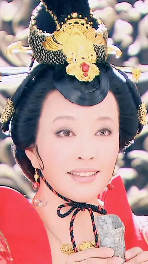 文案:分享电视剧《武则天秘史》之武媚娘造型.