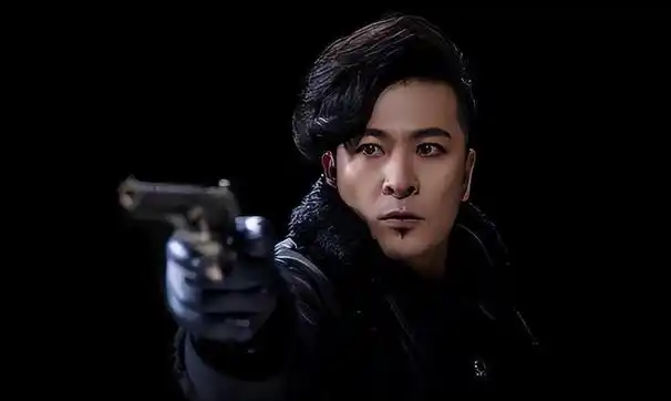 于毅在娱乐圈内不红是因为他在另一个领域里在发红发紫