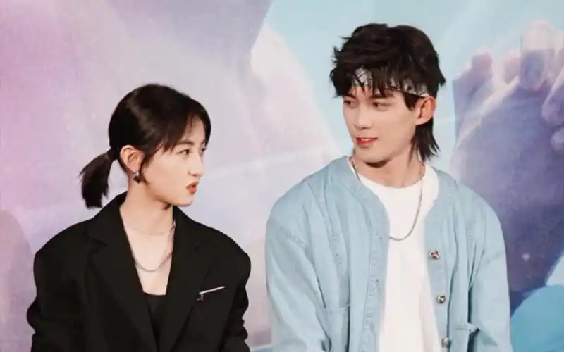 吴磊张子枫没瞅我怎么知道我在笑六公主采访合集