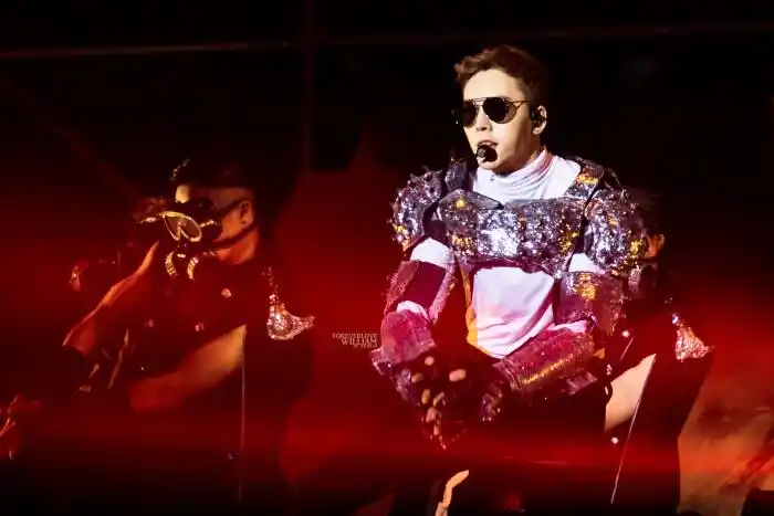 2022陈伟霆重庆演唱会时间地点歌手经历