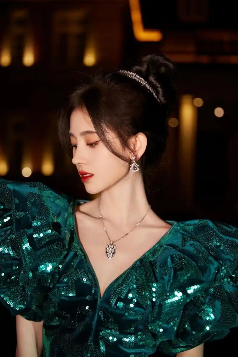 鞠婧祎高清壁纸头像(二十五)[心]