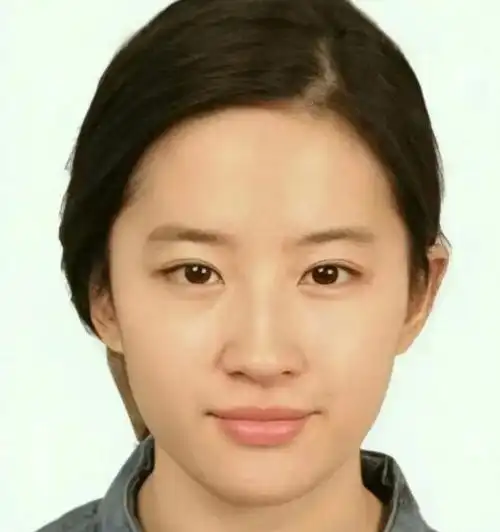 24位女明星证件照大pk,没有对比就有伤害,你觉得谁是天生丽质?